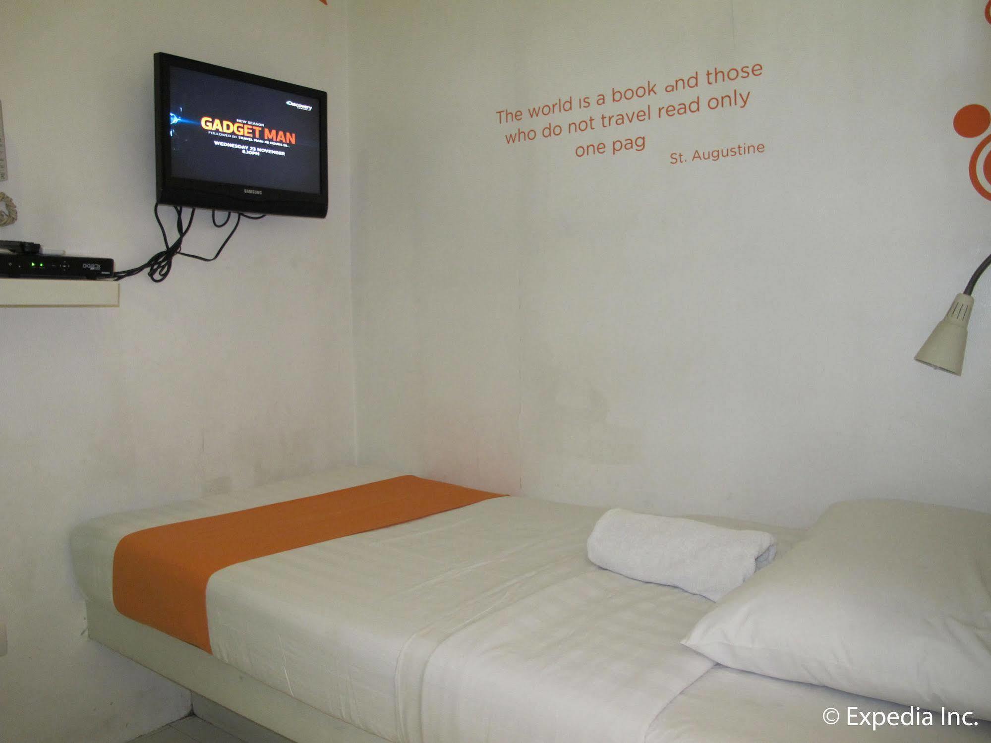 Islands Stay Hotels - Uptown Cebu Zewnętrze zdjęcie